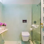 Incredible Duplex Penthouse & Terraces & Parking Lägenhet *